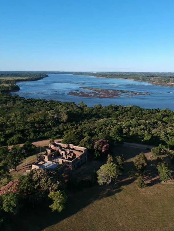 NachoRollano's tweet photo. Castillo San Carlos, morada de Antoine de Saint-Exupéry y el imponente río Uruguay @TurismoNacionAR @turisargentina @ConcordiaERios @turentrerios https://t.co/OpVkzRAnIa