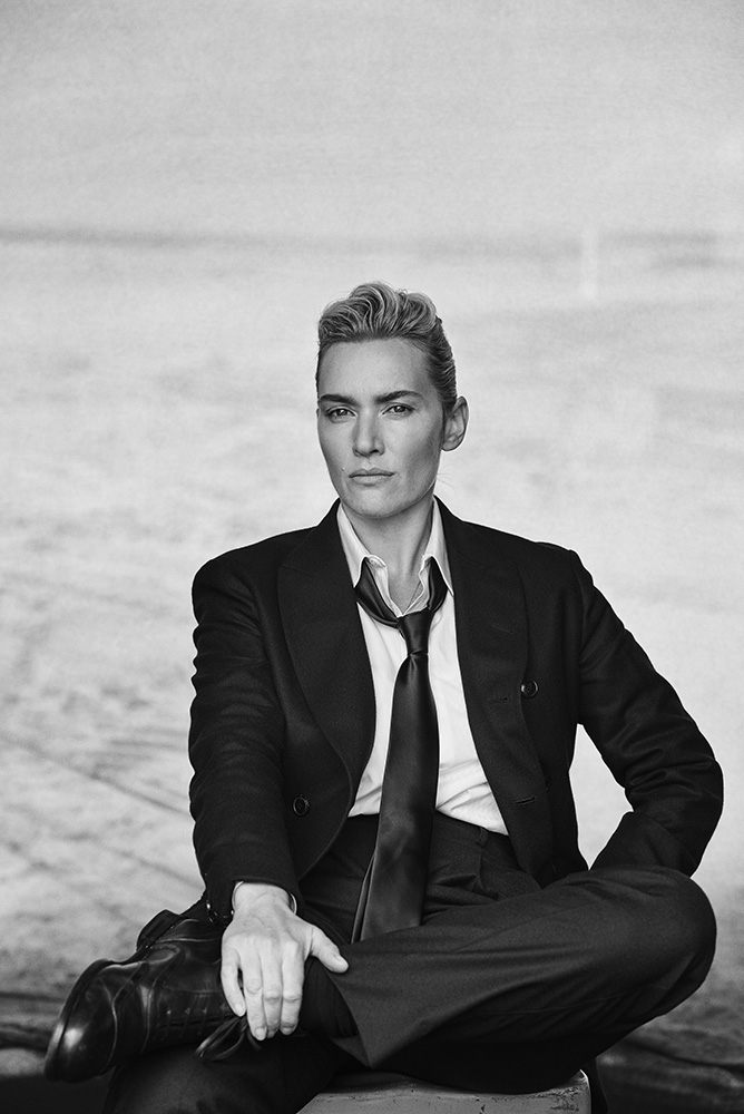 VogueFrance's tweet photo. Les plus beaux clichés de Peter Lindbergh réunis dans une exposition 📸https://t.co/YZeXLh0hHm https://t.co/ZGn7rtVjnu