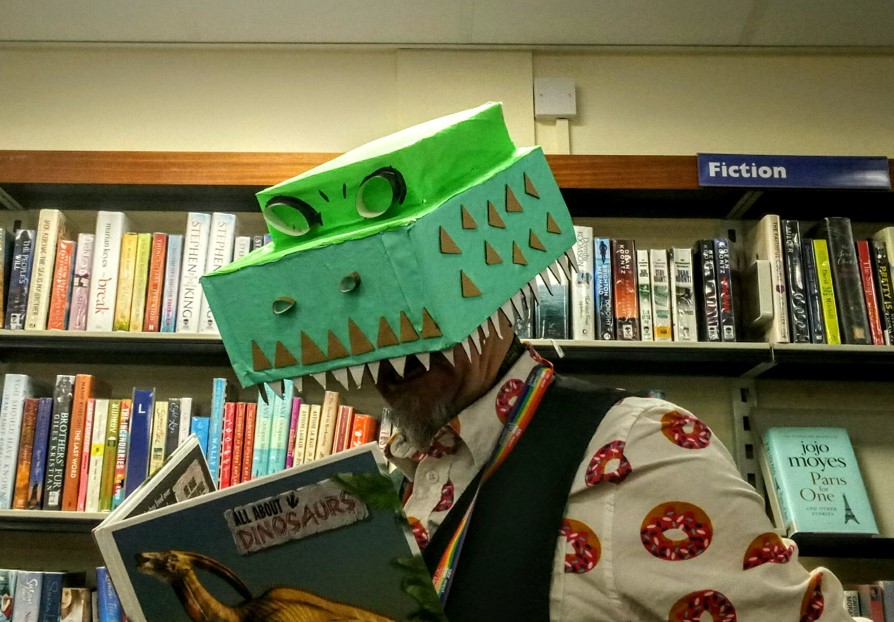 WSCCLibraries's tweet photo. Shh! ๐ฆ After a fantastic and fun #Dinosaurs Roar children's event at #LancingLibrary, the Librarysaurus found a quiet spot to decide what to have for his tea... or which book to read, of course! ๐ Have you got YOUR weekend reads sorted?
๐ #FridayFeeling #LoveLibraries https://t.co/OTYjelE30s