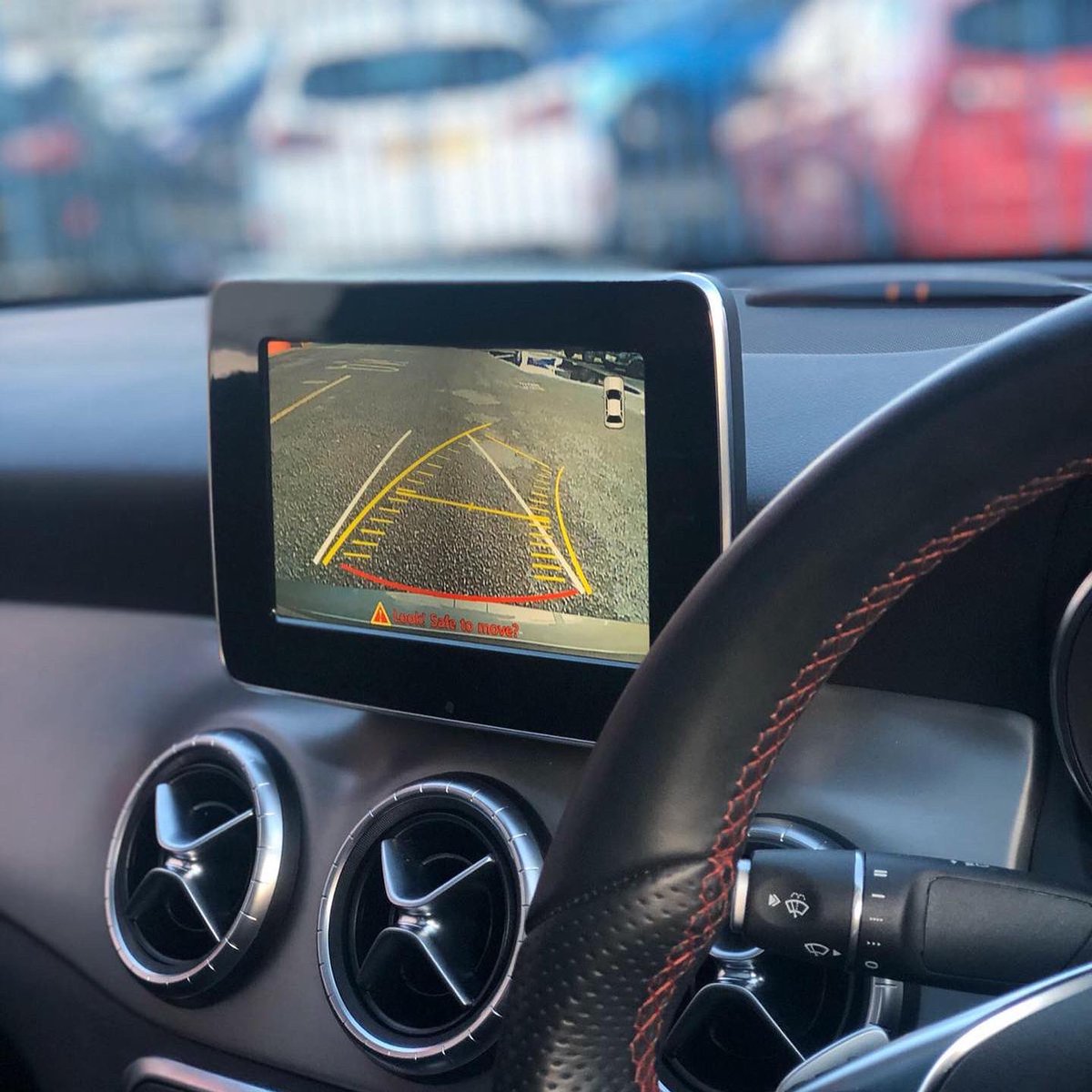 Reversing camera installed with an interface allowing integration through the factory display #mercedes #reversingcamera #parkingassist