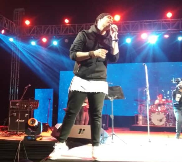 OPJUniversity's tweet photo. The amazing #Bollywood singer & composer, Jubin Nautiyal, who has won the millions of hearts, rendered the aura of #OPJindalUniversityRaigarh with his breathtaking performances yesterday!
Here are some of the glimpses of the most memorable evening.
#JUnoon2020 #JubinNautiyal https://t.co/tNIfeI7B0j