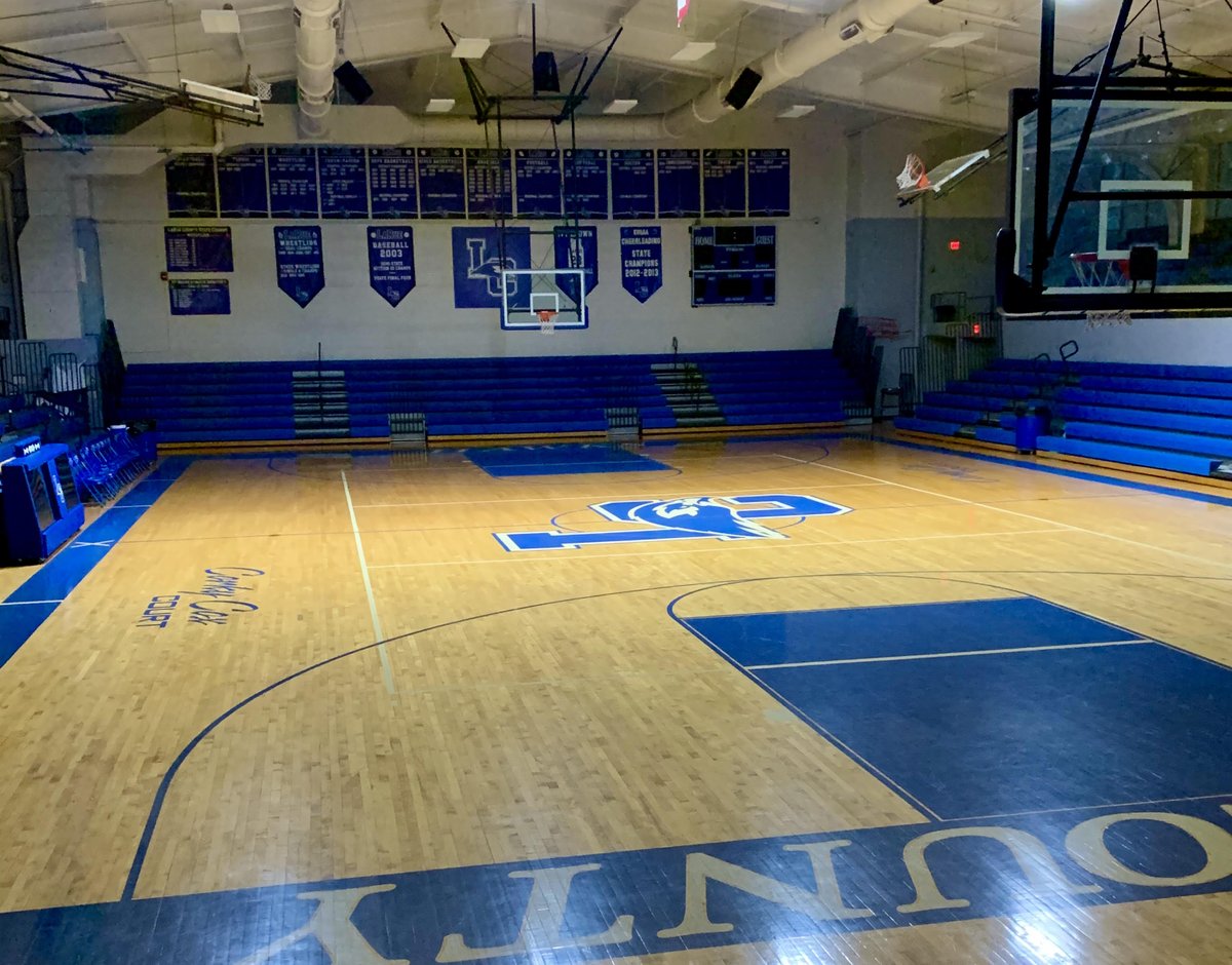 laruecohawks's tweet image. These seniors will cheer and hoop one last time at LCHS.  We will recognize before the varsity tip! @laruecheer @CoLarue @PaulChi73993476 @MarkGoode42 @WarnerBryan8