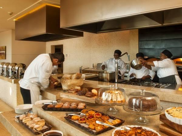 Our weekly #sunday #Brunch is the stuff #Foodie dreams are made of!

Served from 11am to 1pm every Sunday at Cucina Restaurant.
R145 pp
Bookings:  044 851 1234

#food #breakfast #pastries #comehungry #fooddreams #oubaai #heroldsbay #gardenroute