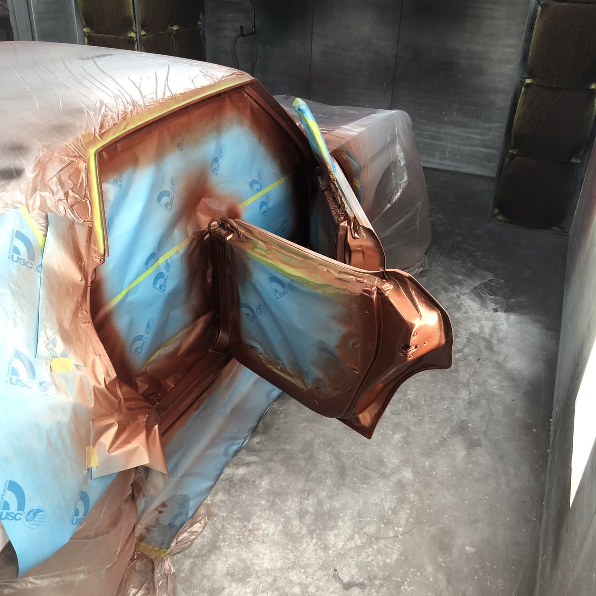 PrescottHotRods's tweet photo. What an AWESOME color!! The jambs of the 1971 Chevelle sedan were give their coat of copper this week! This car is going to be a head-turner!!
.
#Chevy #chevrolet #Chevelle #classiccars #autobodyandpaint #autorestoration #restomod #hotrod #musclecars #americanmuscle #carshow https://t.co/hqQT4LP058