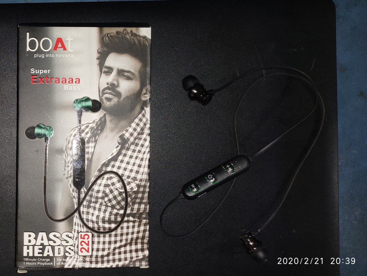 PVenukiran's tweet photo. @BoatNirvana @StanChartHelpIN @StanChartHelp  @StanChartIN 
Standard Chartered is practicing cheap tricks offering fake products as freebies. On 18/Feb/20 a stall was put up in Sohini Tech Park, Gachibowli offering LifeTime free CreditCard &amp; offered boAt wireless headset for free https://t.co/WwgAWmhsfo