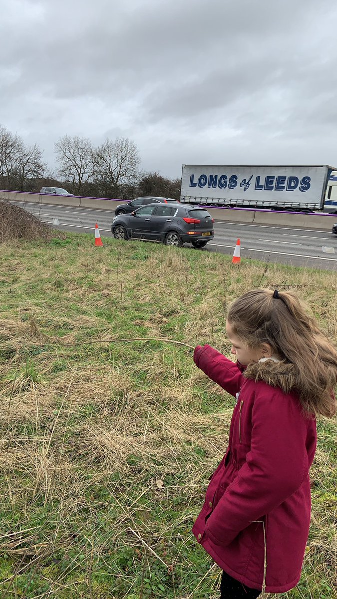 MumaDoodles's tweet photo. Unfortunate breakdown on the M1 meant we couldn’t make our last trip to @WarwickCastle before our passes run out today. Sad girls most unimpressed spending 6 hours in the car but at least we are safe now ☺️ thank you @TheAA_UK for your speedy rescue, Ken was fantastic! https://t.co/T8AfLjjt3R