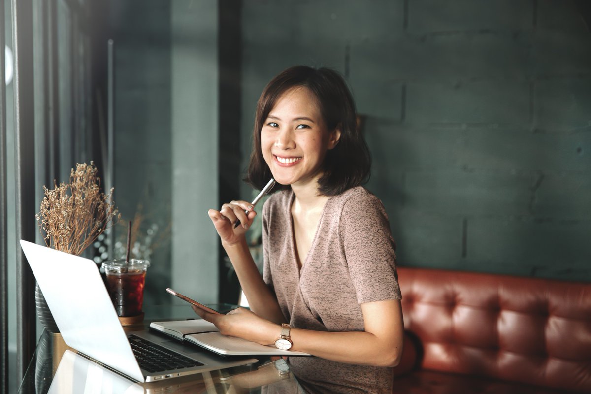 Indepth_finance's tweet photo. "There are a number of tax-advantaged savings plans out there that allow for tax-free contributions. Popular retirement accounts like traditional IRAs and 401(k)s let you set pre-tax dollars aside for your golden years." https://t.co/XP9PPrnfdO https://t.co/itRAMasGcp