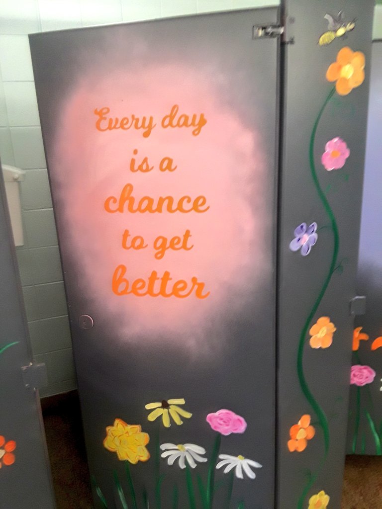 harryefryschool's tweet image. Perfect pody! @harryefryschool Our girls are delighted by the florals designed by Mrs Gallagher, art ed &amp;amp; the words that uplift, painted by Mrs Peters creative para. #frypossibilities
Thank you Mrs Paauwe, social worker for your vision!
#wordscreate
#empower
