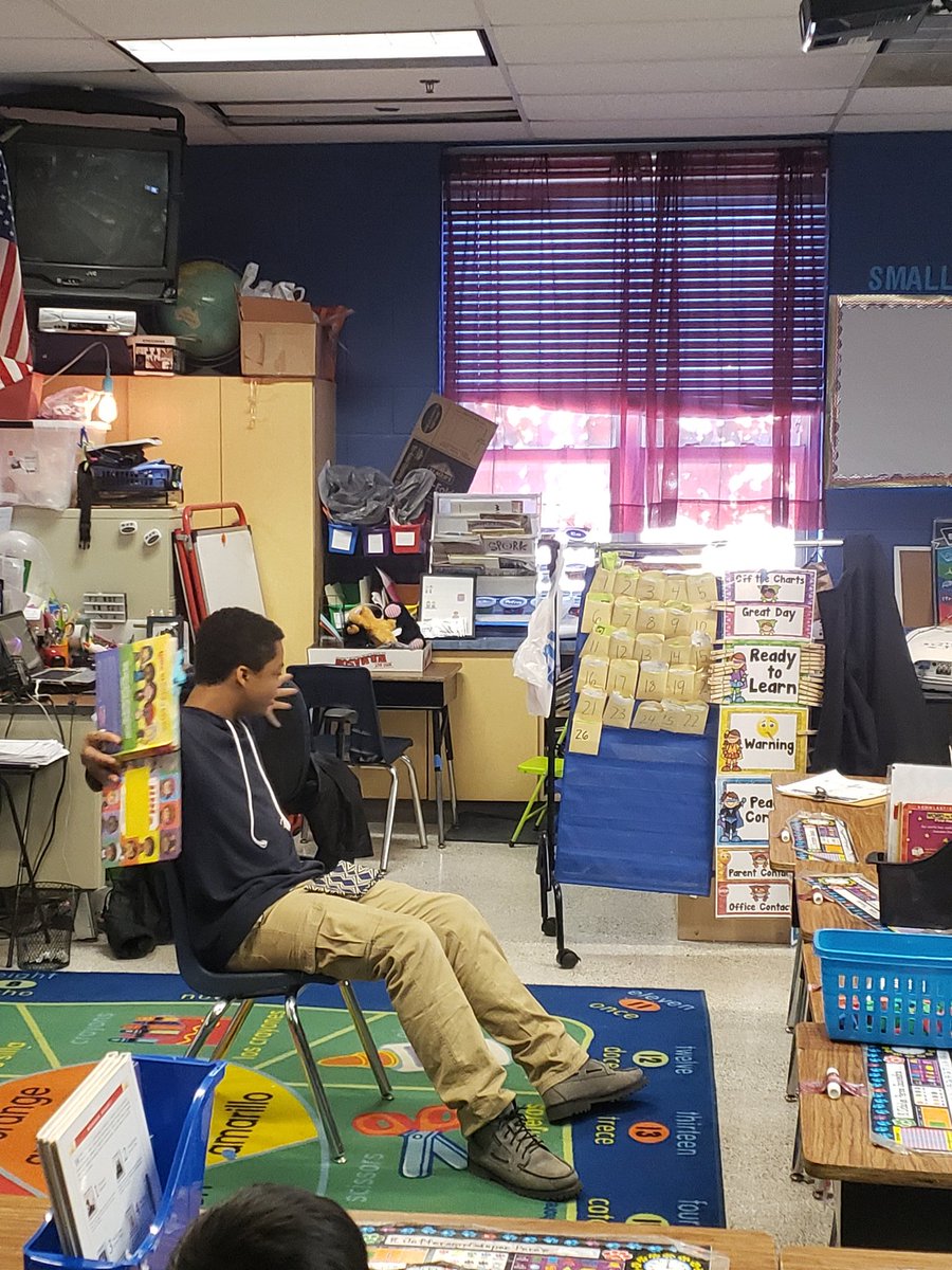 HeySollers's tweet photo. @PortTownsES African American Read In was nothing short of AMAZING! Some of our 6th grade scholars read to our K-2 scholars and told them all about "Little Heros of Color" @PGCPSK5RELA @brkr1983 More pictures to come... https://t.co/iFOy5CU4Eg