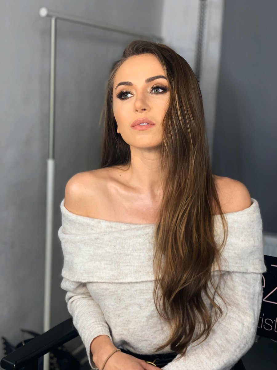 ZydreZi's tweet photo. Glam makeup for Friday night π€
#makeupartist #makiazas #makeupartistworldwide #fridayglam #glammakeup #lithuania #vilnius https://t.co/nJ5APEsGnt