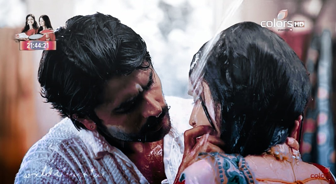 Some HOT AF stuff right here  #Ashishsharma  #SanayaIrani  #rangrasiya