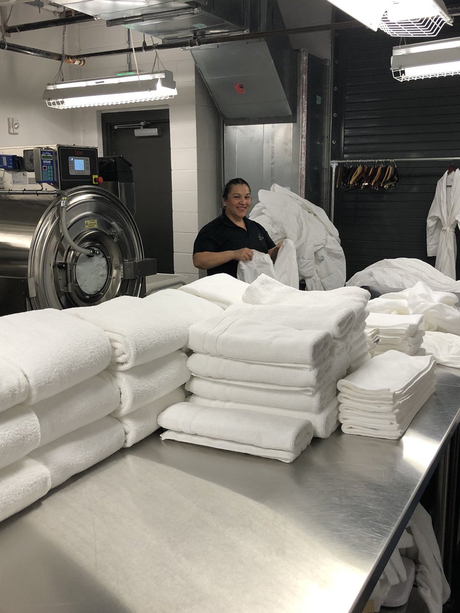 StreamsongHR tweet media