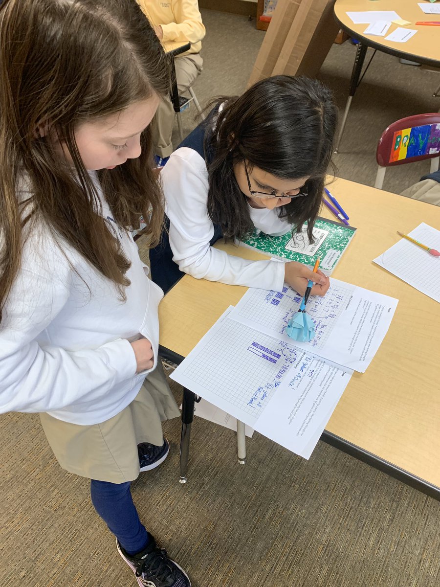 btoth4thgrade's tweet photo. Ss sharing work and discovering different ways their peers solved the same problem. #emboldenyourinnermathematician #trinitylearns @Overly4thgrade @mrschasejones @jgough https://t.co/1eGrSpSIvP
