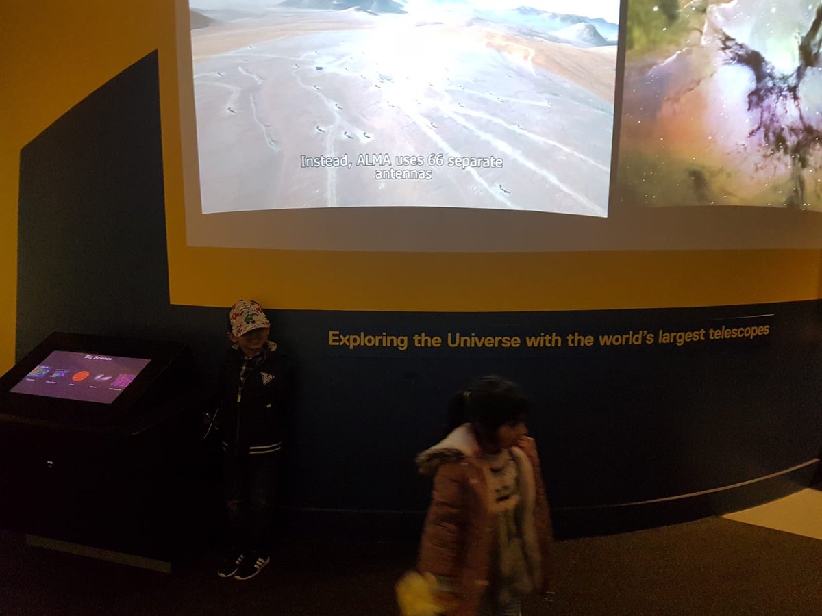 humtar's tweet photo. Ayaan and Haniyah enjoying an exciting day at @jodrellbank learning about space and the solar system #lovetolearn #learningaboutspace @Beaumontprimary @bpsreception https://t.co/cndLOxAMG2