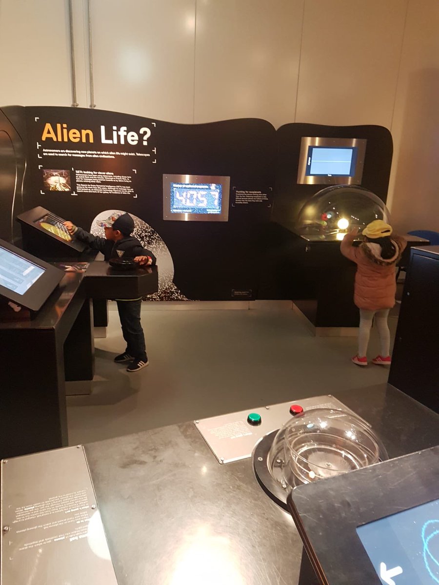 humtar's tweet photo. Ayaan and Haniyah enjoying an exciting day at @jodrellbank learning about space and the solar system #lovetolearn #learningaboutspace @Beaumontprimary @bpsreception https://t.co/cndLOxAMG2
