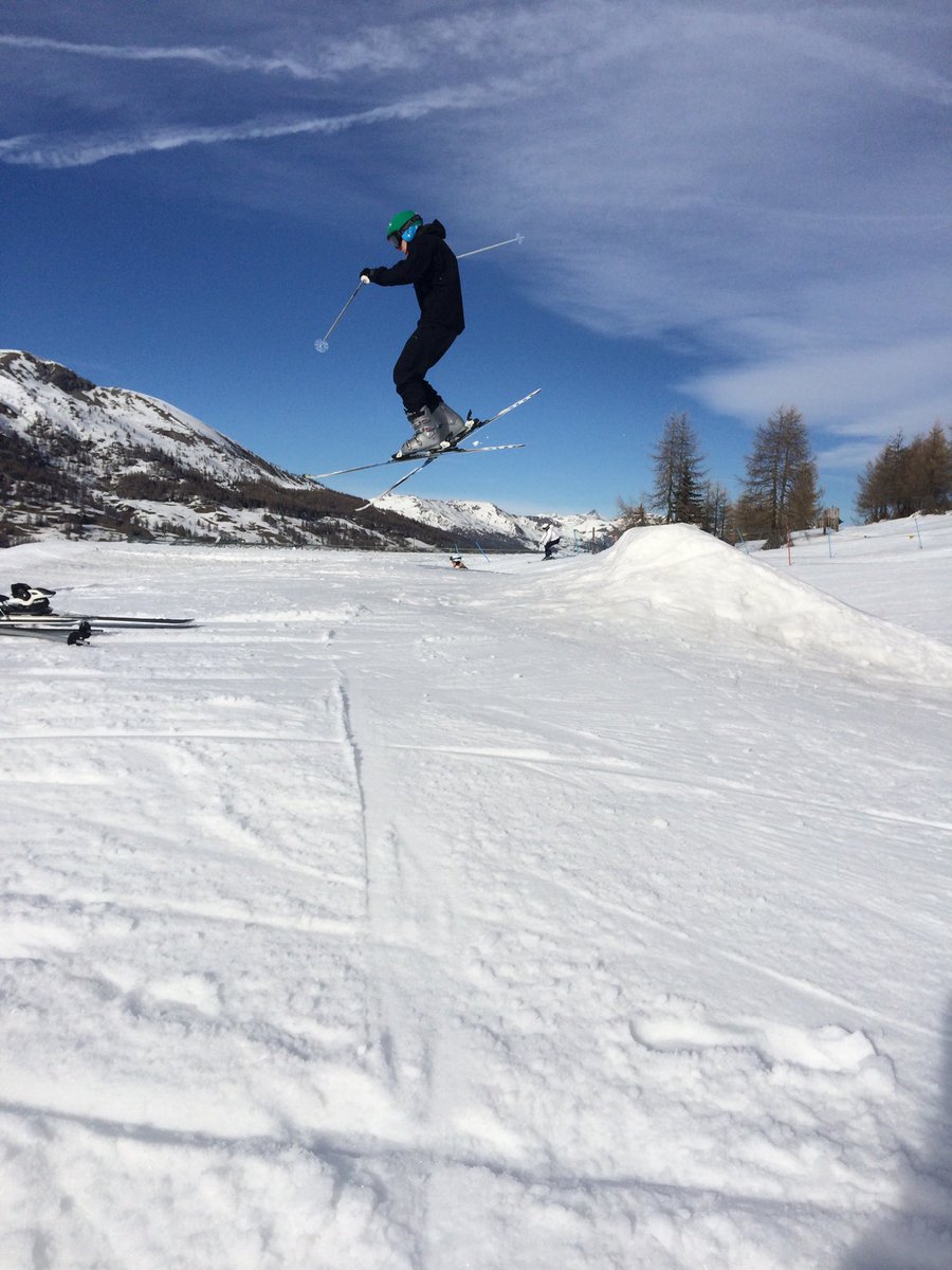 bedesski2020's tweet photo. Skills from Alfie #style ⁦@bedesnews⁩ https://t.co/Frt5IlsCC1