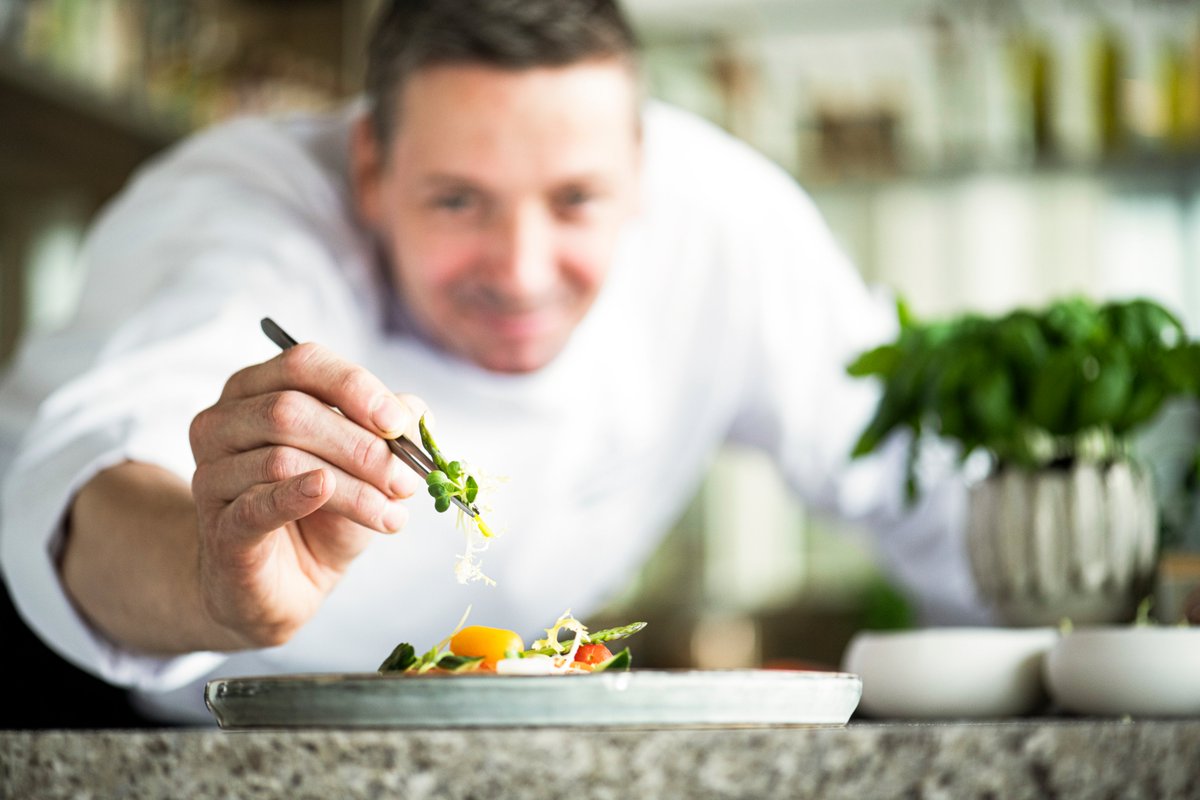 Lokaal, vers &amp; eerlijk! Wist je dat wij zoveel mogelijk gebruik maken van duurzame producten uit de omgeving? Ons keukenteam kookt internationaal georiënteerd van eenvoudig tot culinair! #duurzaamheid #mvo #streekproducten #sanadome