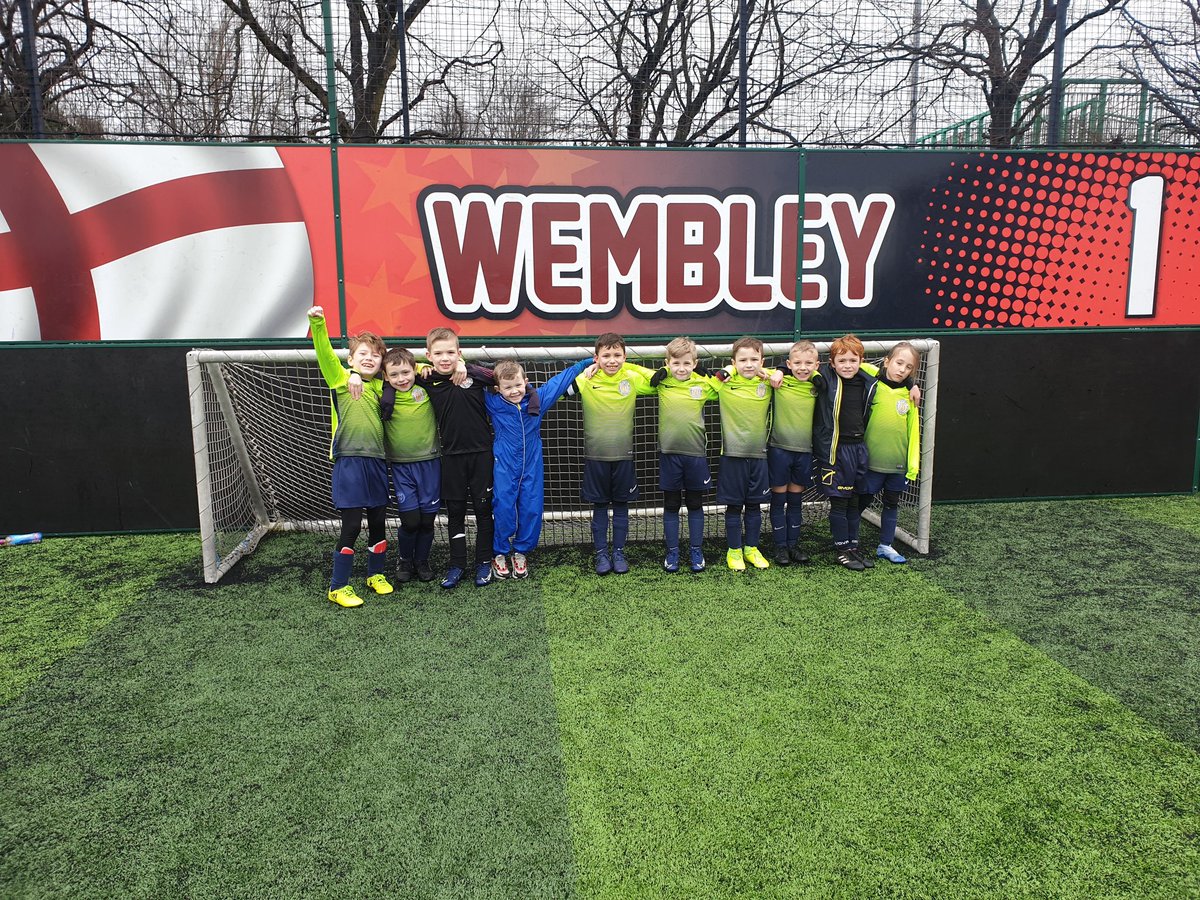 dragons_st's tweet photo. Great day today at @MCSoccerSchools half term tournament. Some unbelievable football on display from all the teams involved, we were unlucky to lose in the champions league semi finals to a fantastic @AUnder8s side. Couldnt be happier with my boys today 👏👏 https://t.co/xUHVb09APH