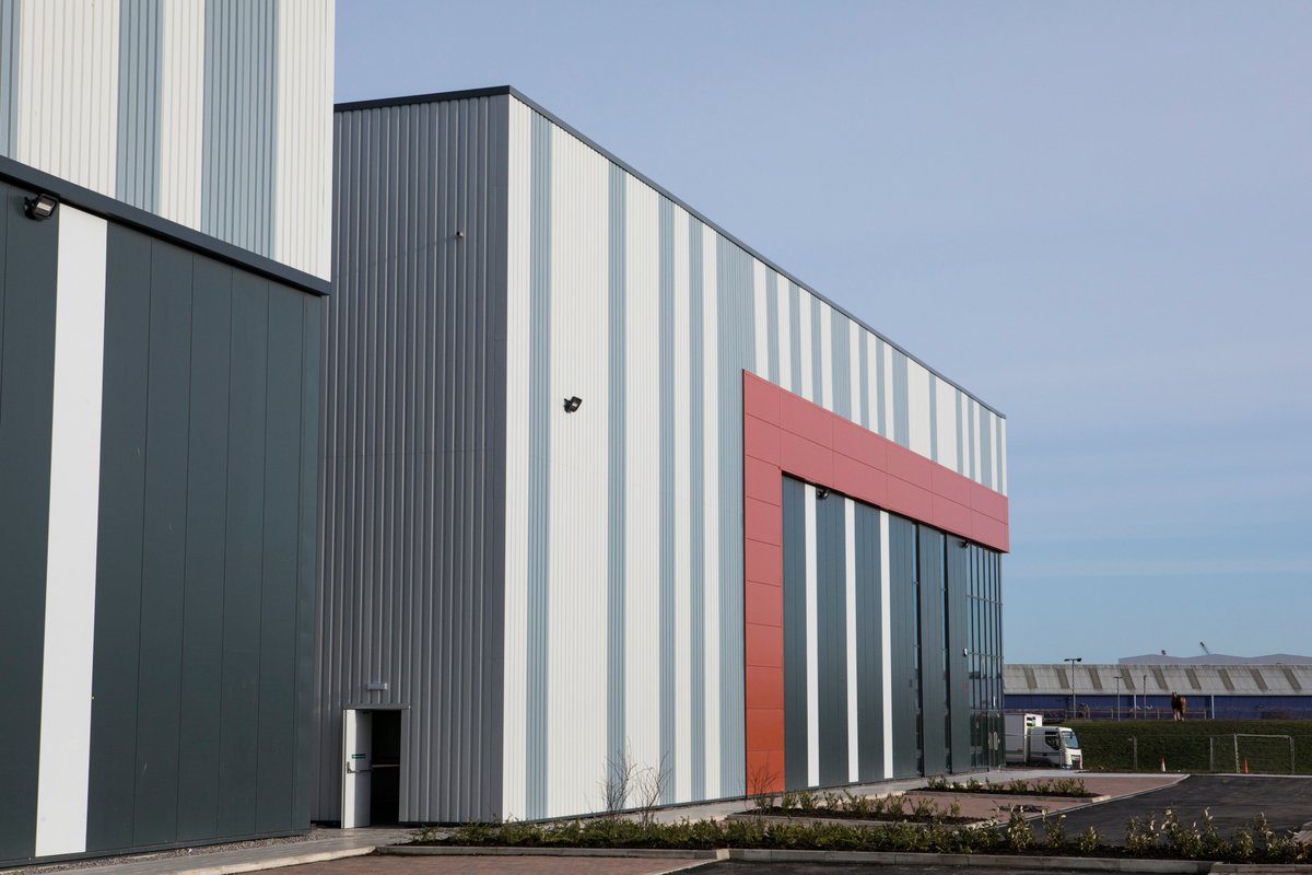 TeesAmp's tweet photo. Businesses based here at #TeesAMP will benefit from access to a skilled workforce and connectivity to support global business.

Units will be available from April 2020 (3,000 sq ft to 29,407 sq ft).

Find out more https://t.co/0Bv0UVMYtF 
#TeesValley #MakeItInMiddlesbrough #ukmfg https://t.co/NJsnJvJSfg