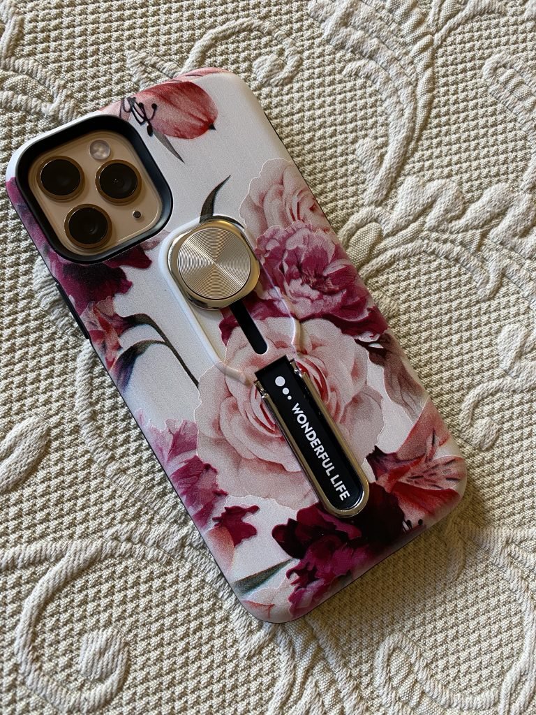 ShelleyWebbRN's tweet image. Best Cases for the Apple iPhone 11 Pro: lttr.ai/NdB5

#iPhoneCase #iPhone11ProCase #iPhone11Pro