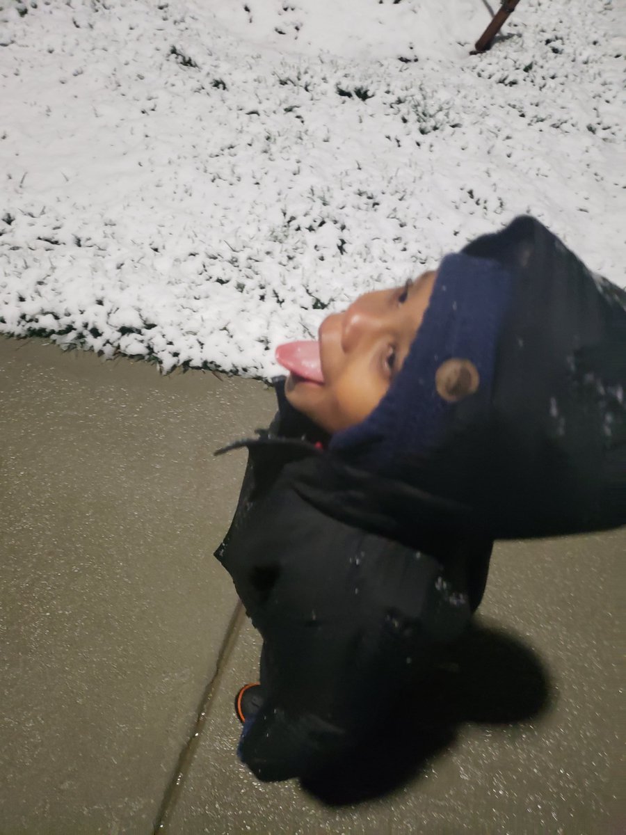 mzmitchell's tweet photo. #snowday #lovepersonified #famtimebesttime #selfcare https://t.co/W82GBned5X
