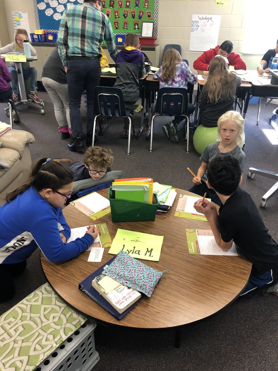 mperkinsPLS's tweet photo. Junior Achievement in action! Learning about resources, innovations, and entrepreneurship!@GrainwoodPLS https://t.co/dcwxXzYgd4