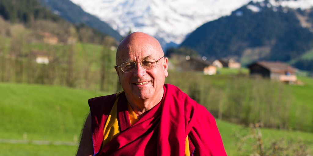 Social justice cannot be conceived without solidarity and compassion. Learn the benefits of altruistic cooperation, according to our founder @matthieu_ricard: matthieuricard.org/en/blog/posts/…
#Altruism #SocialJusticeDay #SocialJustice #Nepal #India