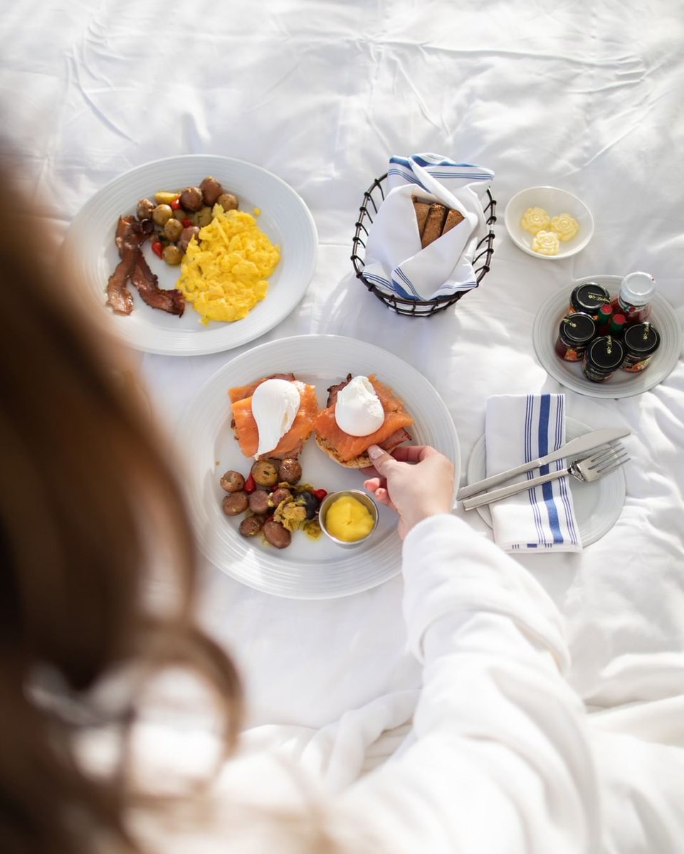 ConradMidtown's tweet photo. Start your day with breakfast in bed at #ConradNYMidtown. 📸by jlinhh on Instagram https://t.co/Vp7iO2SbRF