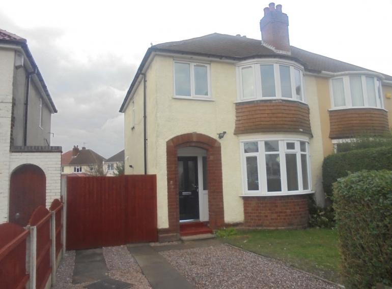 Fraser_wood's tweet photo. 🏠 TO LET 🏠
Newly refurbished 3 Bedroom semi-detached home Wednesfield WV11 £700 pcm
For more photos and full details click here https://t.co/wBPQk7Drvr
To view call 01922 627686 #ToLet #HomeToLet  #Wednesfield #WV11 #EstateAgent #LocalExpert https://t.co/aniU2obGUO