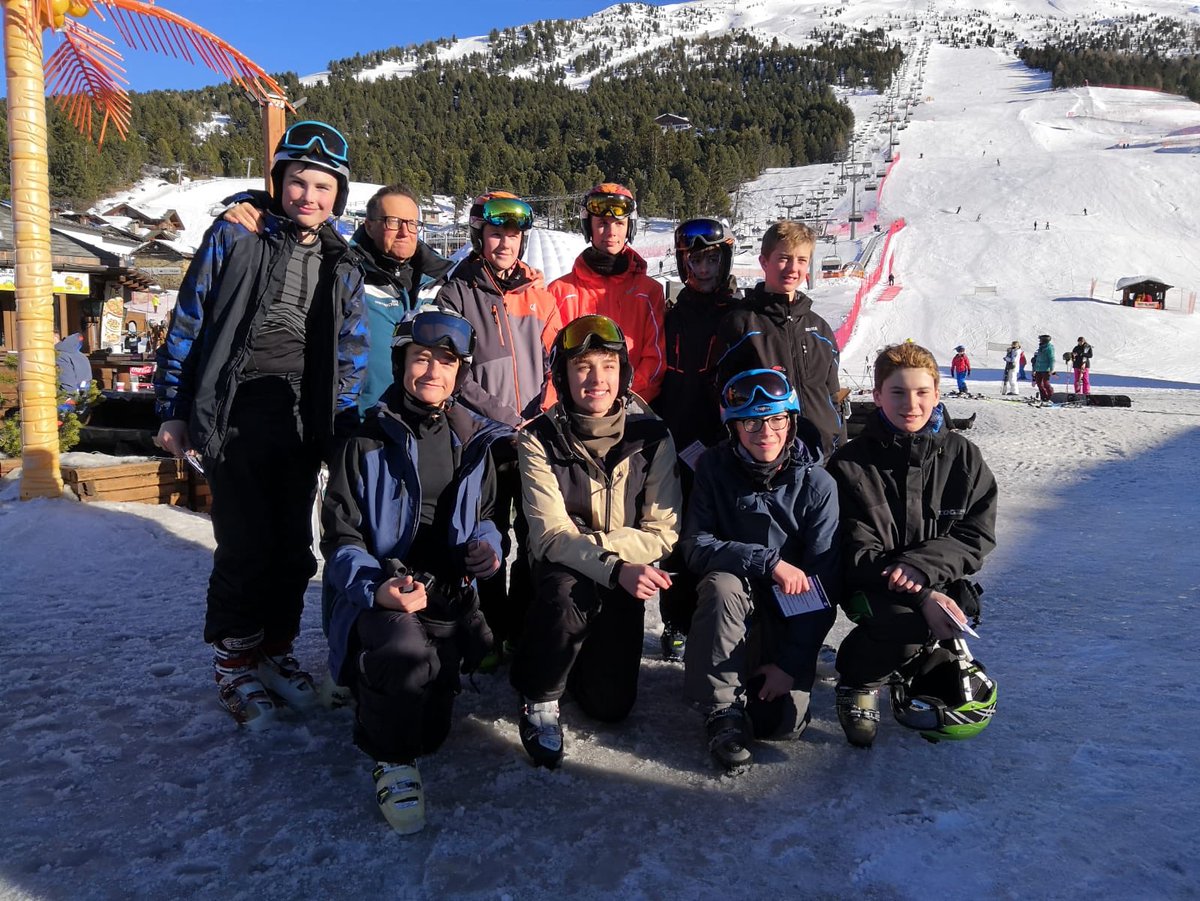 TBGS_skitrip tweet media