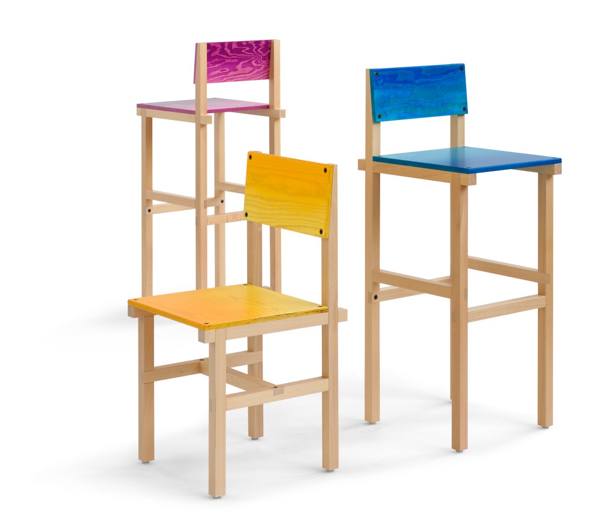 Röhsska at the Bar!
100% wood and with a unique colour shading, the standard Röhsska chair is now accompanied by Röhsska Bar, first shown in Fredrik Paulsen’s wild and incredible Designbar at Stockholm Furniture Fair 2020!
Design: Fredrik Paulsen

Peace, Love and Good Design