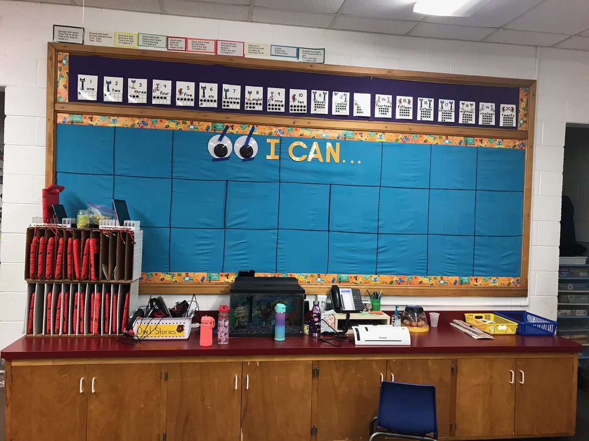 AngieBonefas's tweet photo. ❤ getting pics like this from teachers. Captioned "It's a Start" When kids know their learning target, they can hit it! Kindergarten rocks! https://t.co/YMS4Pf6JfX
