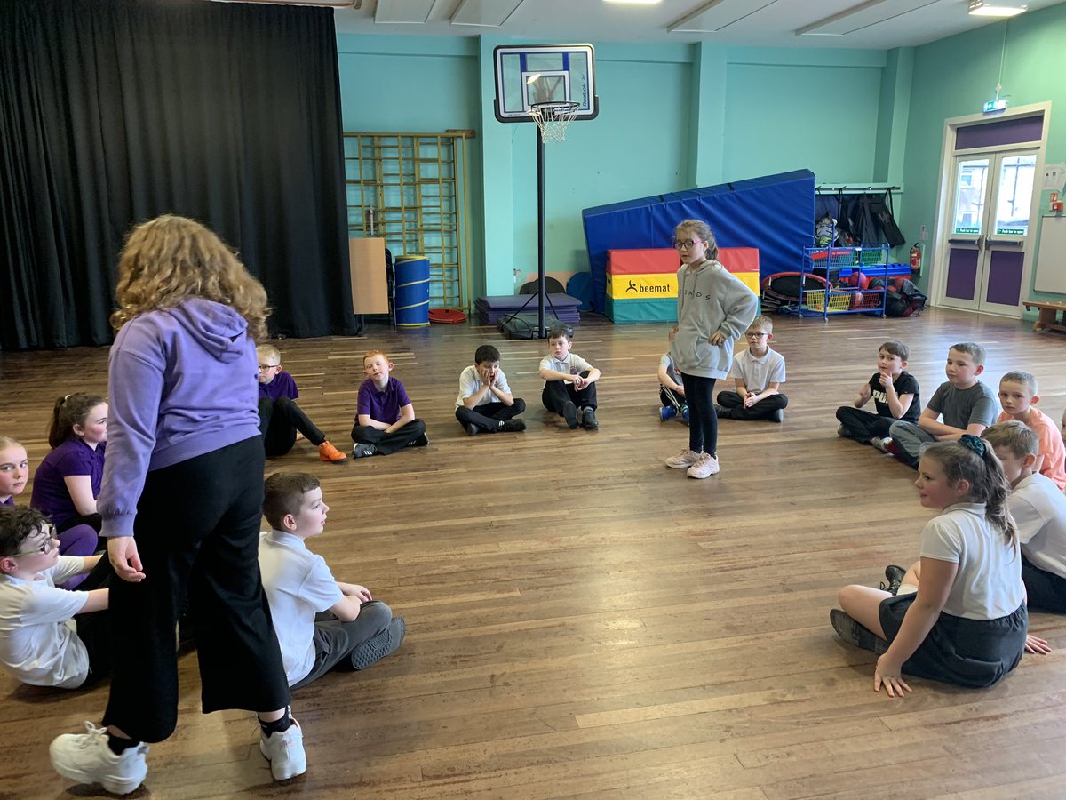 MrsSwanBX's tweet photo. During P.E. we led our own warm up game followed by a team game in our houses #BPSPupilLedLearning #BPSHWB https://t.co/lH3s8qZtoU