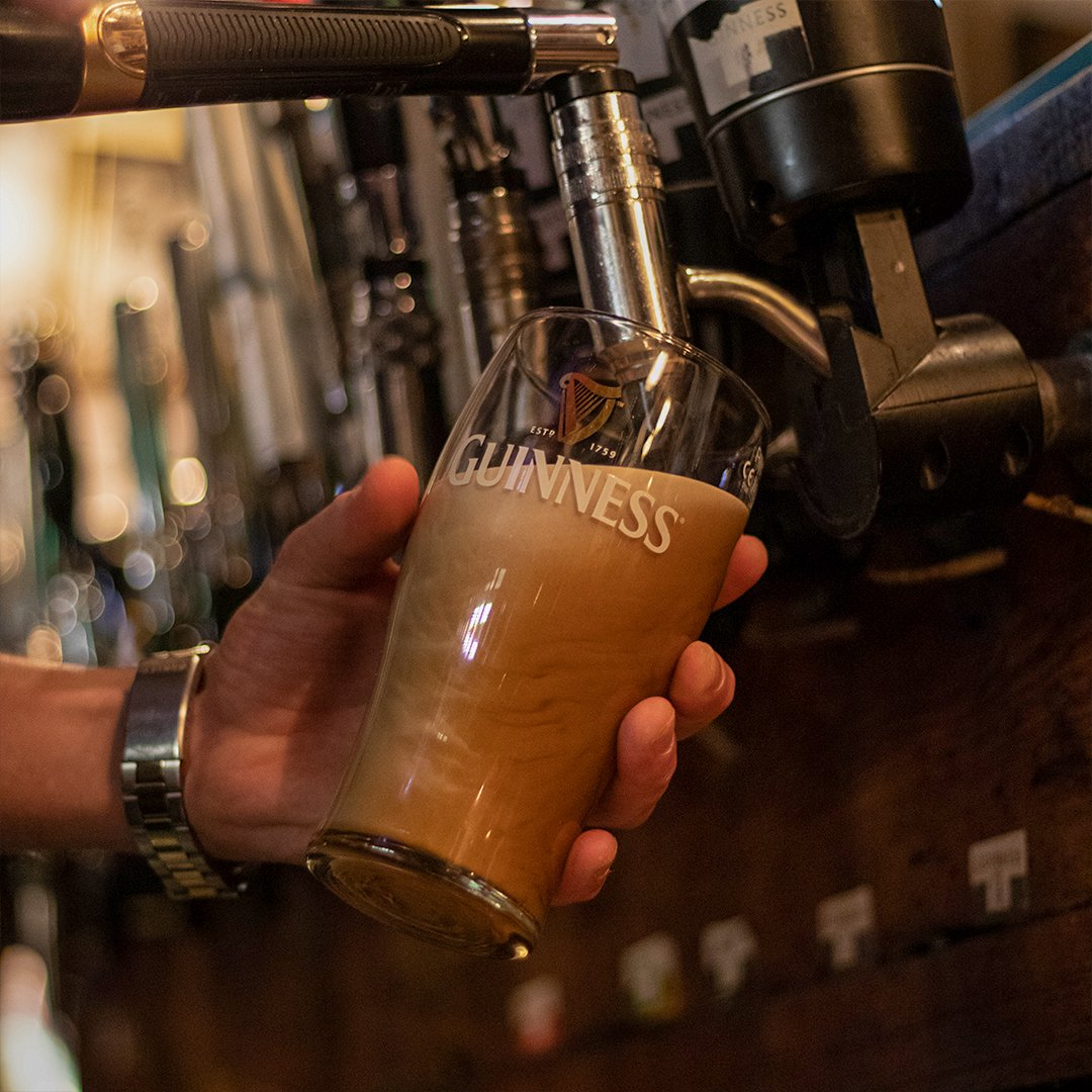 Friday night views behind the bar, we'll be seeing you later 😉