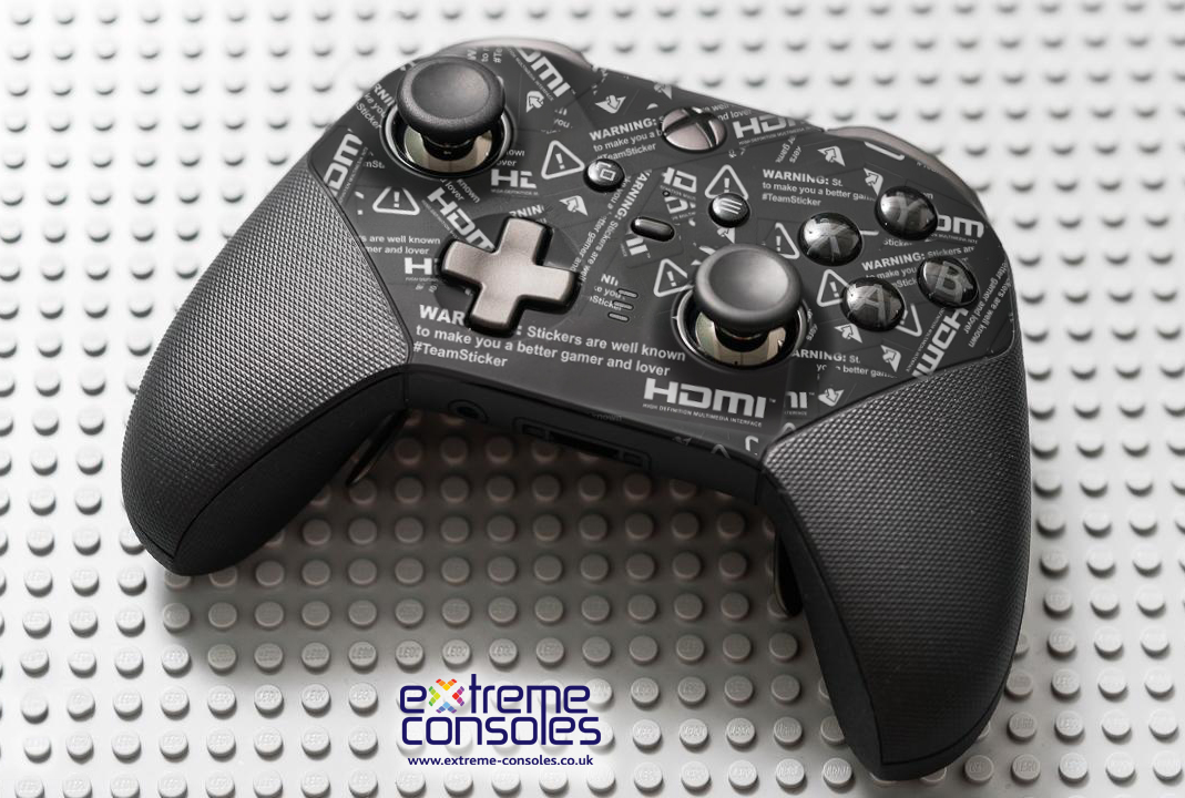extremeconsoles's tweet image. Xbox Elite Series 2 Team Sticker controller

Inspired by @XboxPope original design

#Teamsticker #Xbox #XboxOne #XboxShare #XboxElite #customcontroller #GamersUnite