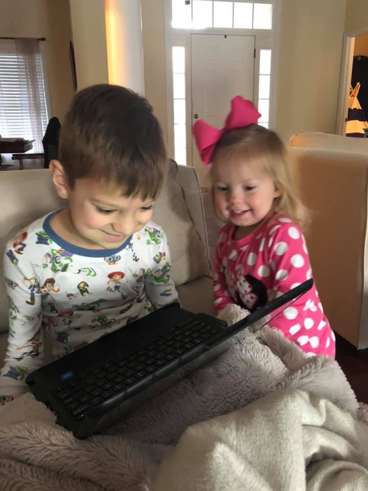 a5disteam's tweet image. Sweet smiles as our @AndersonFive eLearning day gets started! #a5elearning #vision5