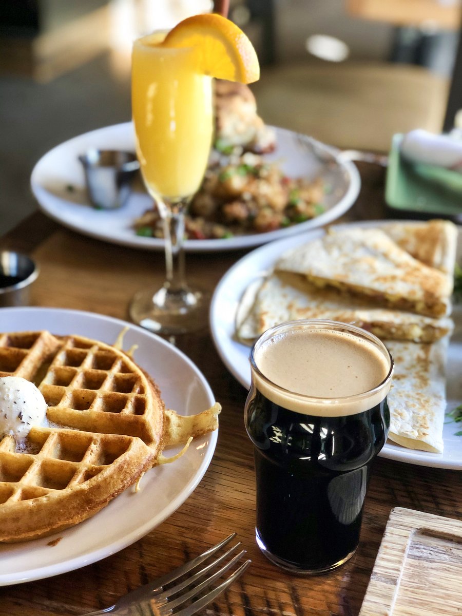 Brunch, AKA a booze-infused Sunday Funday.