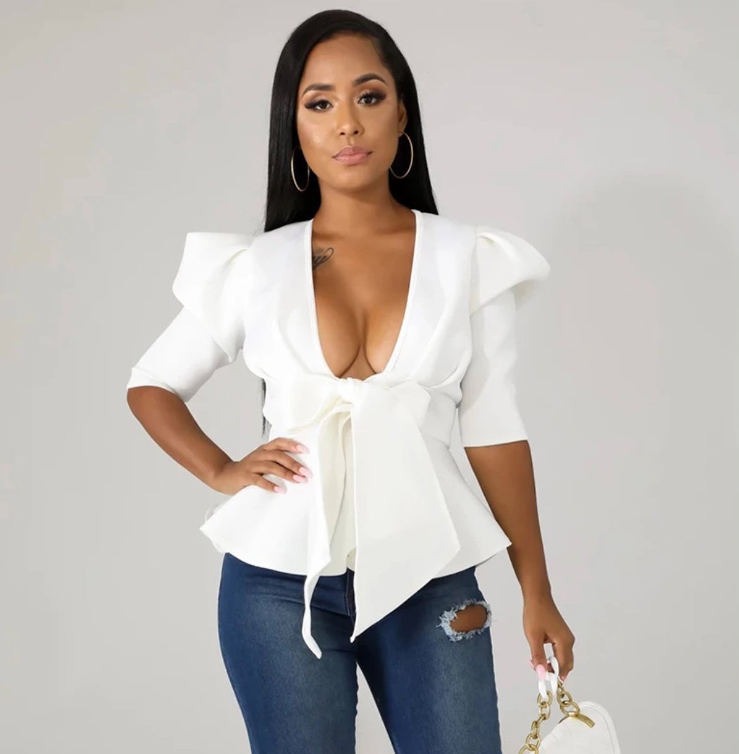 XooKool's tweet photo. What if who I hope to be was always me?

👚 Half Sleeve Deep V-Neck Bow Ruffle Crop Top
🔎 https://t.co/JtacXgnt1M https://t.co/WSZAX6uVlY