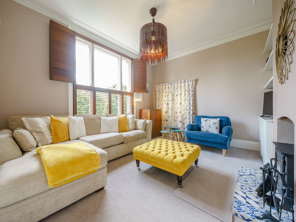 cottages.com tweet media