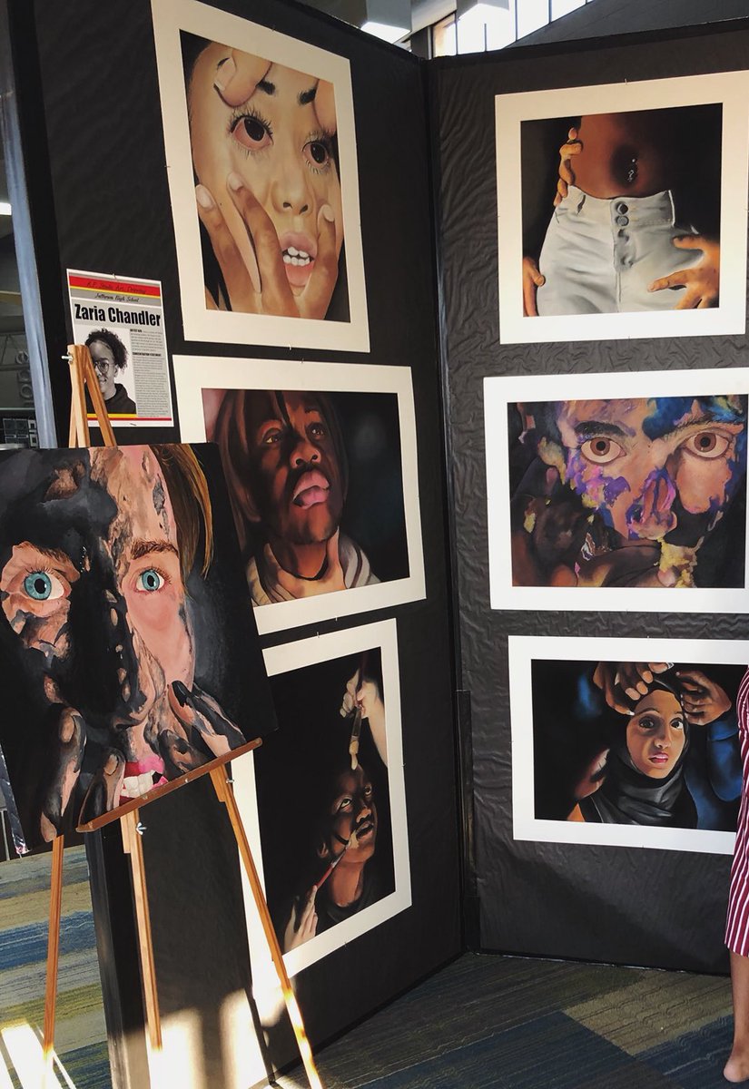 emonutsack's tweet photo. hi! my name is zaria chandler and i’m an art major at illinois state. i also do commissions for art work and even going to start practicing tattoo work. if you ever want dope art hmu #ISU21 #ISU22 #ISU23 #ISU20 https://t.co/Bq61yOQJe8