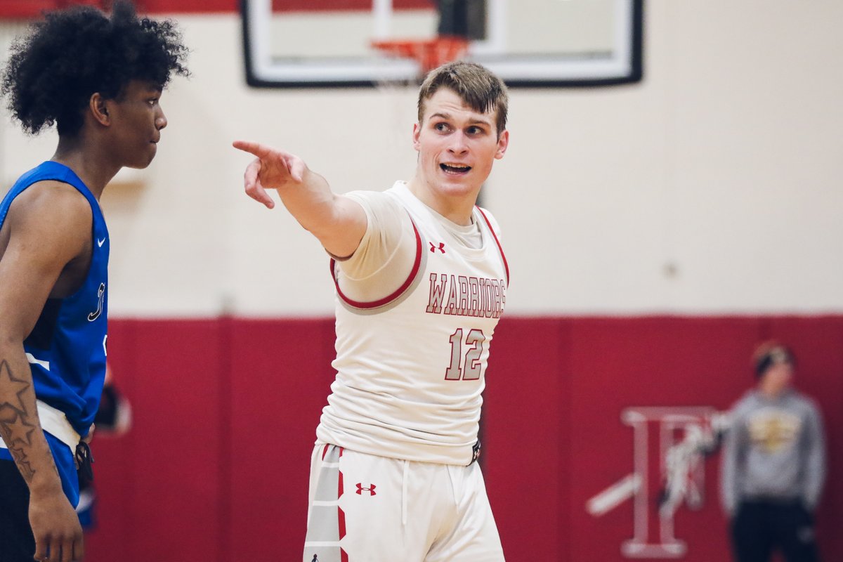 cavs's tweet photo. Lutheran East took down Fairview in this week's @TCPLighting HS Hoops Spotlight 👌🏀

📸📸📸: https://t.co/Lwx8f0TvGV https://t.co/lG84NdD7TW