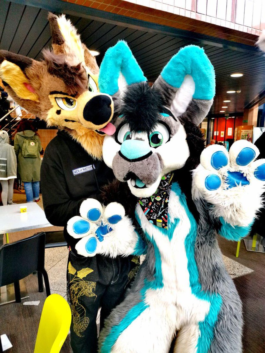 #FursuitFriday With @FlippyLion at Japan Impact 2020