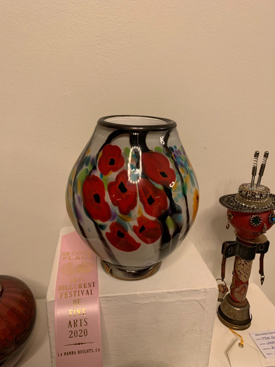 RepGilCisneros's tweet photo. Congrats to the honored artists &amp; organizers of the @HillcrestFest of Fine Arts' 60th Anniversary. Held at the Hillcrest Congregational Church, this is one of the most important, prestigious art competitions in the West. #TeamCisneros was grateful to take part in the celebration. https://t.co/Wrn9sA5JZg