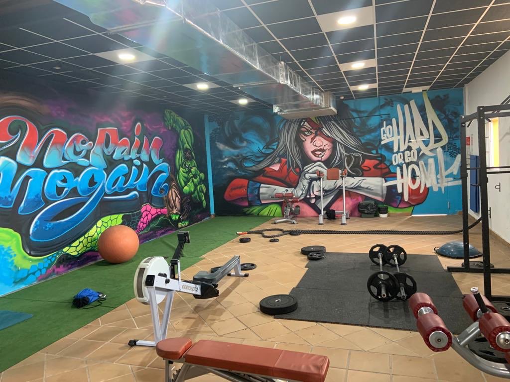 sportsabroad's tweet photo. ☀️☀️☀️ What do you all think of the newly refurbished gym at the Oasis Papagayo in Fuerteventura?! Here are some photos we took last week! ☀️☀️☀️ #sportsabroad #swimmingtrainingcamps #oasispapagayofuerteventura #gym💪🏼 #workhard #havefun #makingmemoriesforlife https://t.co/LSV40aODim