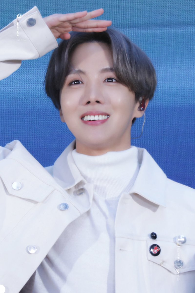 HOPEYES218's tweet photo. 200221 TODAYshow 
머리 색깔👍🏻👍🏻👍🏻
#제이홉 #호석 #호비 #JHOPE
 
@BTS_twt https://t.co/fTeVlzwLjG