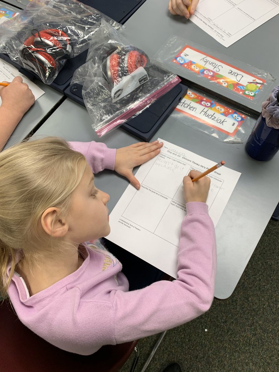 jlthompson26's tweet photo. A big thanks to @GCReads2Succeed for an amazing lesson on Theme, the message the author teaches ME!! We recorded the theme and text evidence on Clips! Can’t wait to create and share more!! #HarrisHappenings #GCSCpride https://t.co/04tjWK3ZGs