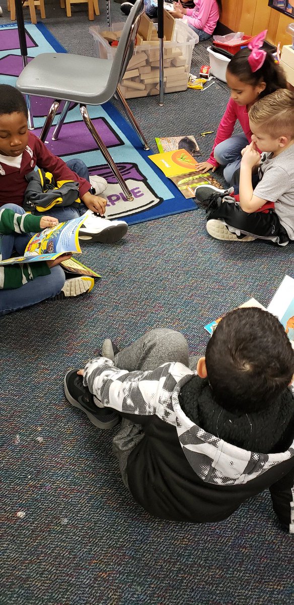 FlorMaya13's tweet photo. @BookerFirst thanks for bringing your friends to read to us! @Schultzcanteach #hurrayforprek #makinglearningmagical https://t.co/ZL0ERPuSHu