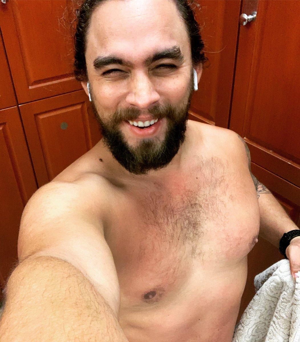 weslo_smoot's tweet photo. #toweloff #chestday #biisbeautiful #FridayFeeling #goodmorning #unleashedlgbtq https://t.co/wLMzMPHso4