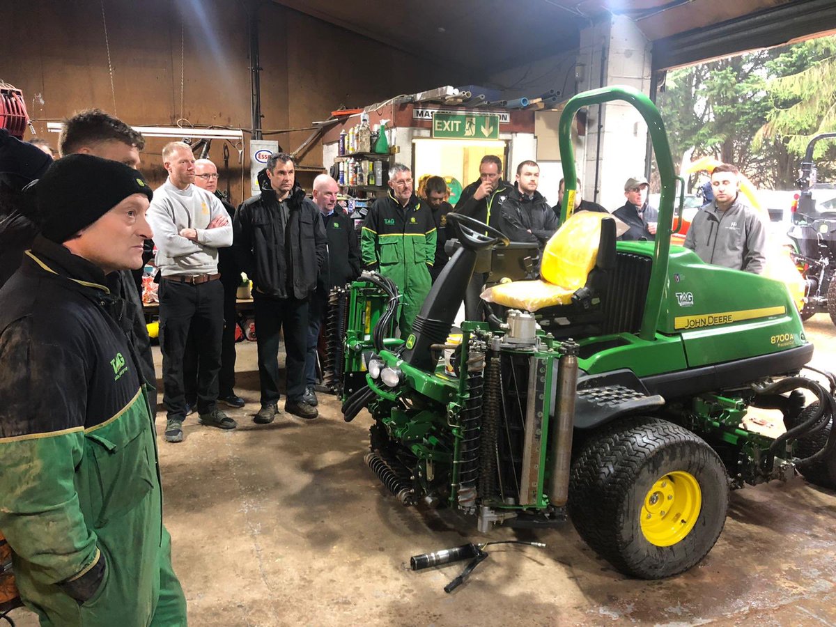 DaveLacey89's tweet photo. A great afternoon spent yesterday @CirencesterGolf for the @BiggaSouthwest @TallisAmosTurf turf club on machinery turf club. https://t.co/Bx4hiyAdYD