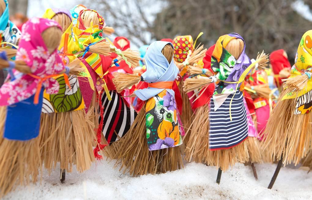 Russia's tweet photo. #Maslenitsa 🥞 is one of the most popular holidays in #Russia. This year it is celebrated starting from the 24th of February till the 1st of March. Throughout the week each day is devoted to special rituals which illustrate the end of the #winter ❄ and the breaking of #spring 🌸 https://t.co/Xmh7Dx3xj6